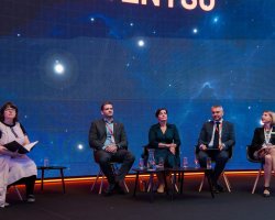 oslava v Planetariu